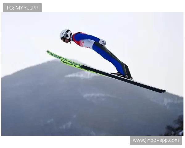 自由式滑雪世锦赛女子大跳台激战落幕全程精彩震撼瞬间深度回顾